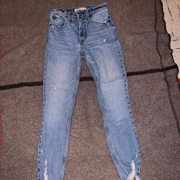 Abercrombie & Fitch Jeans - Picture 1 of 2